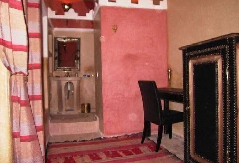 اتاق استاندارد, La Maison Nomade