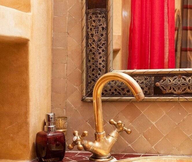 اتاق استاندارد, La Maison Nomade