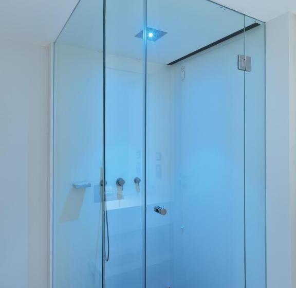 Номер Superior, Sense Hotel Sofia, A Member Of Design Hotels