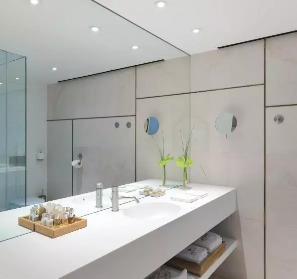 スーペリアールーム, Sense Hotel Sofia, A Member Of Design Hotels