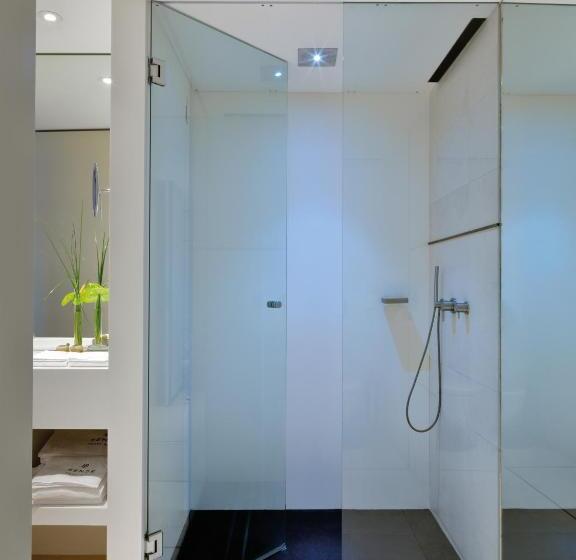 디럭스 룸, Sense Hotel Sofia, A Member Of Design Hotels