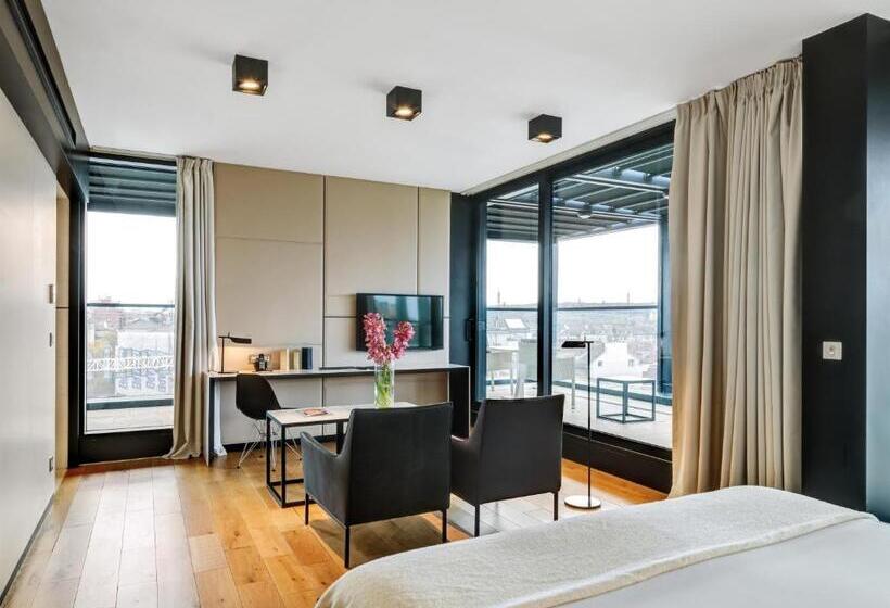 Представительский номер с видом, Sense Hotel Sofia, A Member Of Design Hotels
