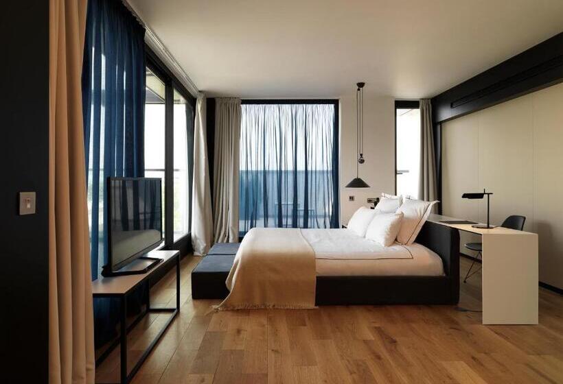 Люкс, Sense Hotel Sofia, A Member Of Design Hotels