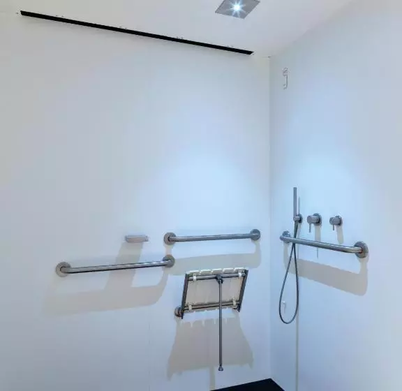 身障者適用スーペリアールーム, Sense Hotel Sofia, A Member Of Design Hotels