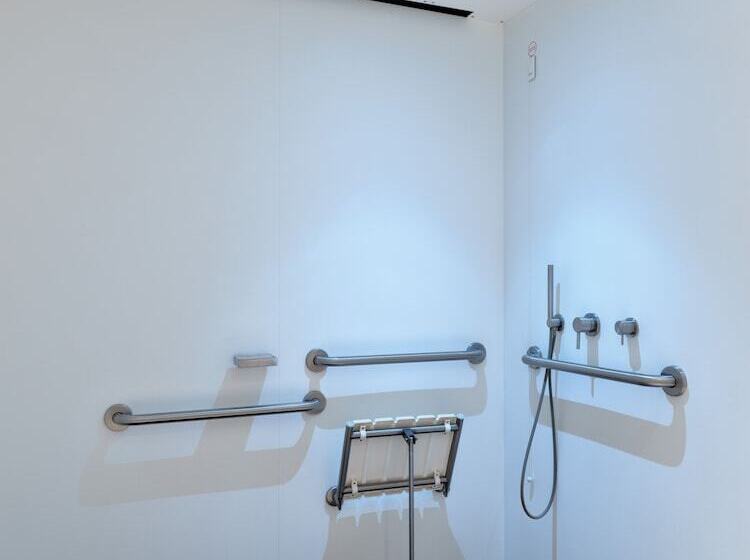 Номер Superior Адаптированный для Инвалидов, Sense Hotel Sofia, A Member Of Design Hotels