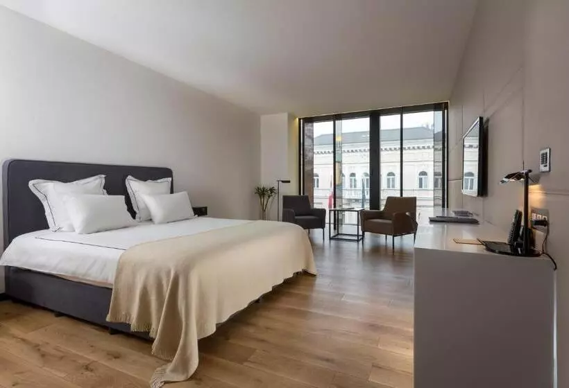 デラックスルーム, Sense Hotel Sofia, A Member Of Design Hotels
