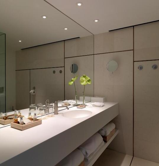 디럭스 룸, Sense Hotel Sofia, A Member Of Design Hotels