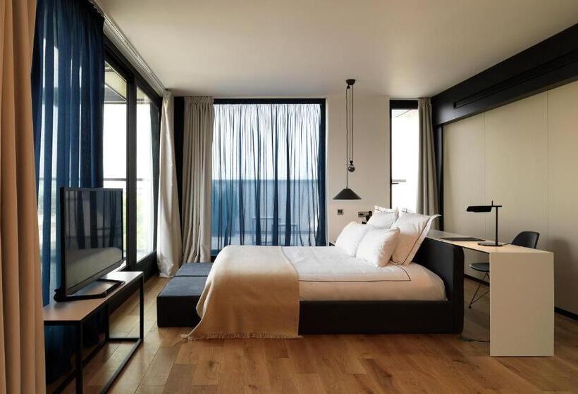 스위트, Sense Hotel Sofia, A Member Of Design Hotels
