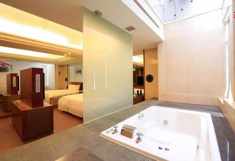 اتاق استاندارد با تخت بزرگ, Walker Motel