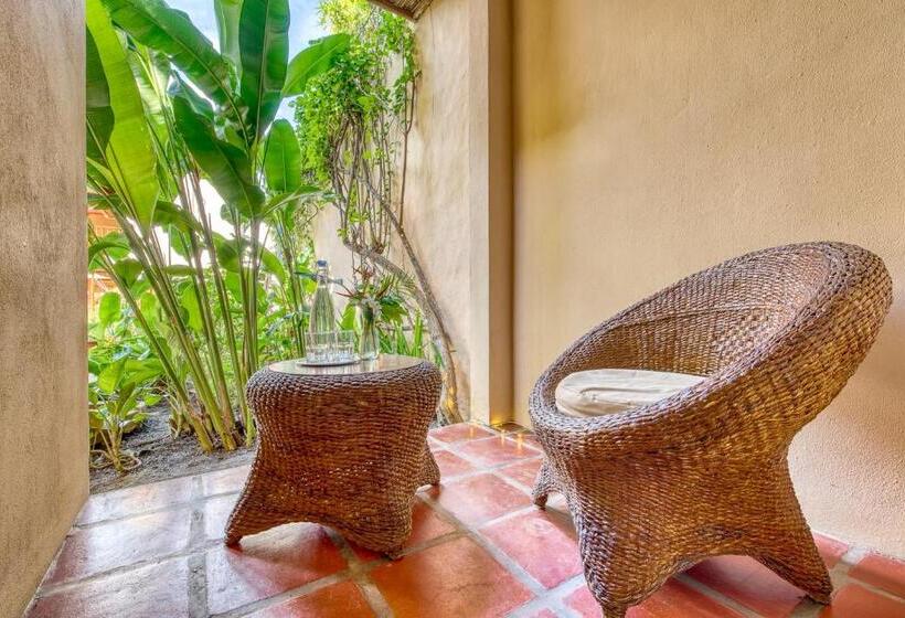 اتاق لوکس با بالکن, Boutique Hotel Secret Garden Granada