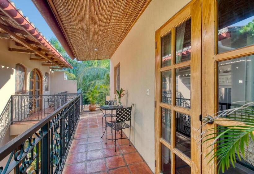 اتاق لوکس با بالکن, Boutique Hotel Secret Garden Granada