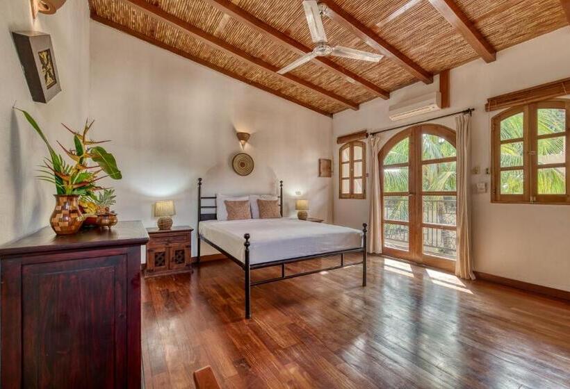 اتاق لوکس با بالکن, Boutique Hotel Secret Garden Granada