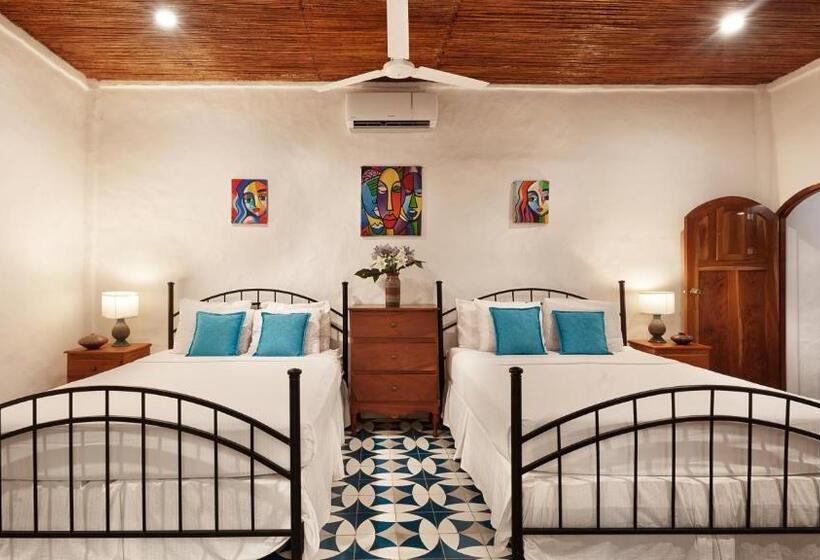 اتاق خانوادگی, Boutique Hotel Secret Garden Granada