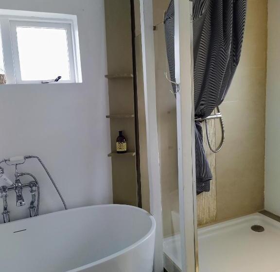 اتاق لوکس با چشمانداز دریا, Flateyri Guesthouse