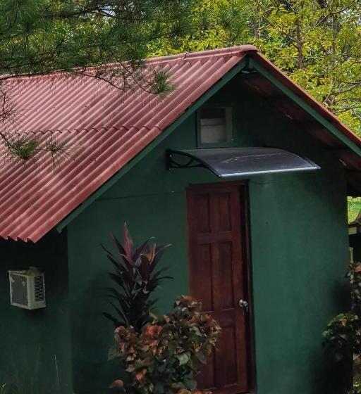 이코노미 트리플 룸, Los Pinos De Torio