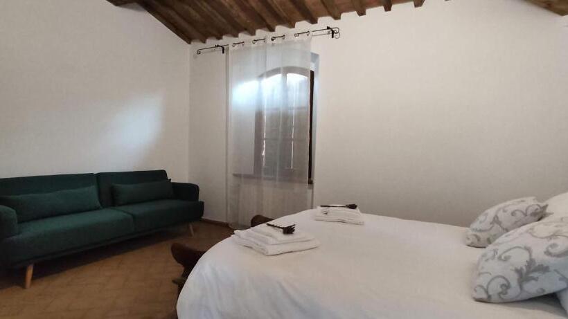 غرفة أساسية ثلاثية, Ca Novae   Tuscany Farmhouse