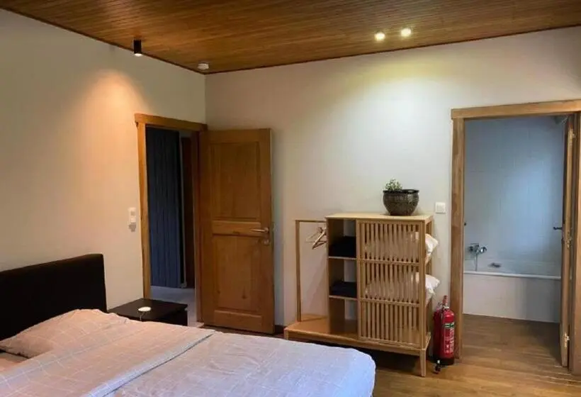 デラックスルーム, Casa57