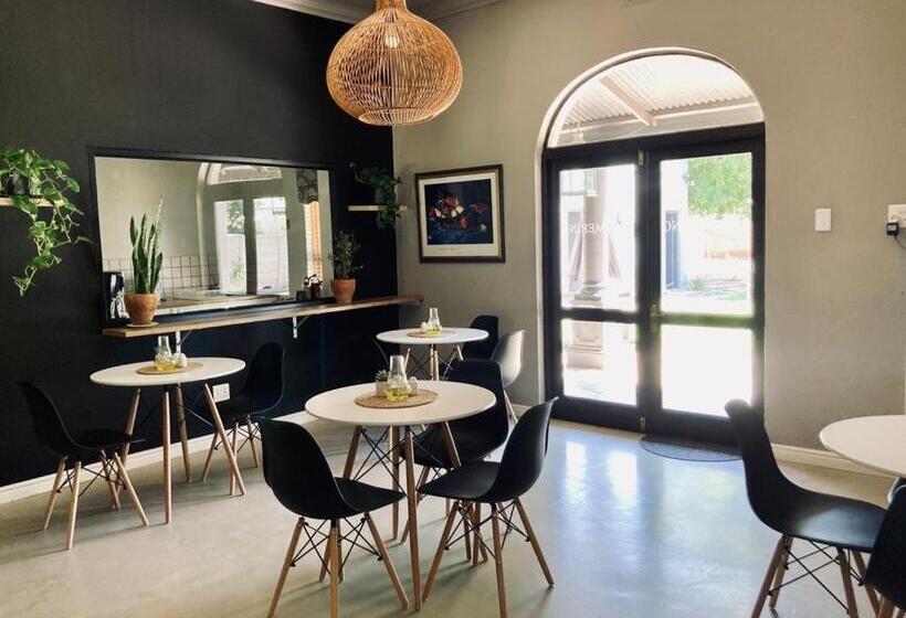 חדר סטנדרט לשלושה, The Merino Guest House