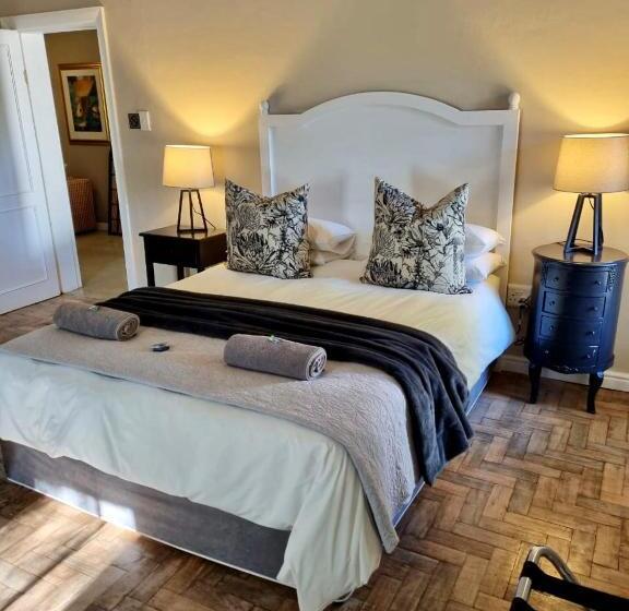 חדר סטנדרט לשלושה, The Merino Guest House