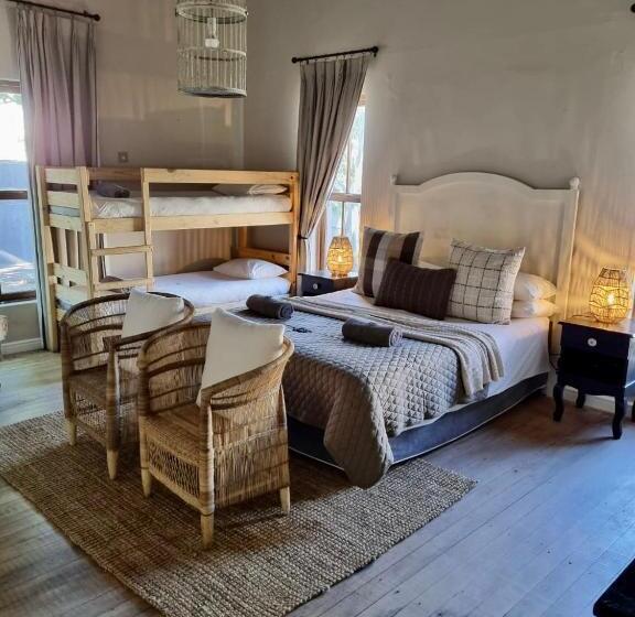 חדר משפחתי, The Merino Guest House