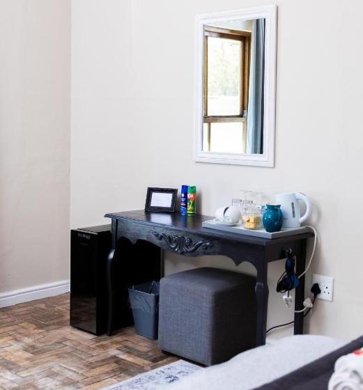 חדר סטנדרט לשלושה, The Merino Guest House