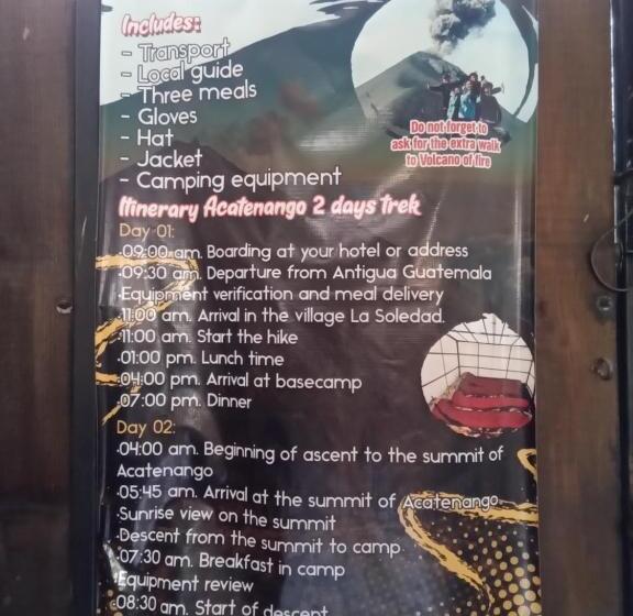 اتاق خانوادگی, Huellas Hostal Antigua