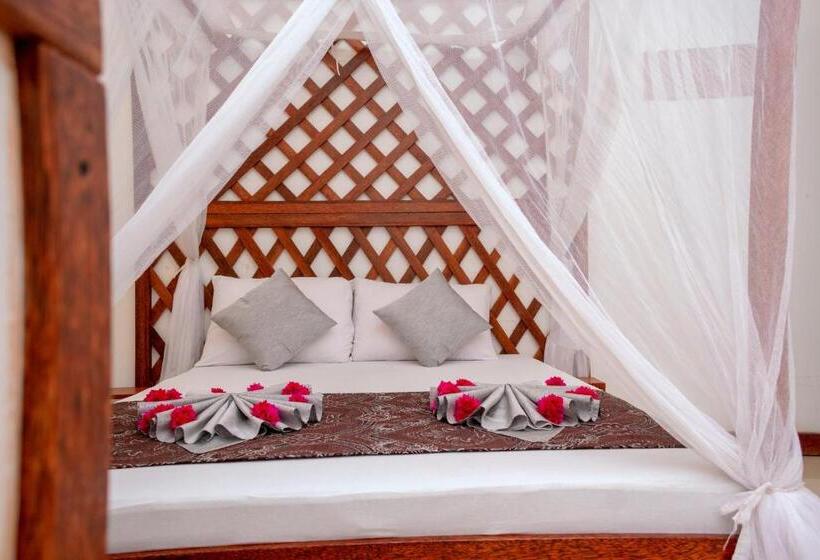 Номер Deluxe, Kuti Hotel Stone Town