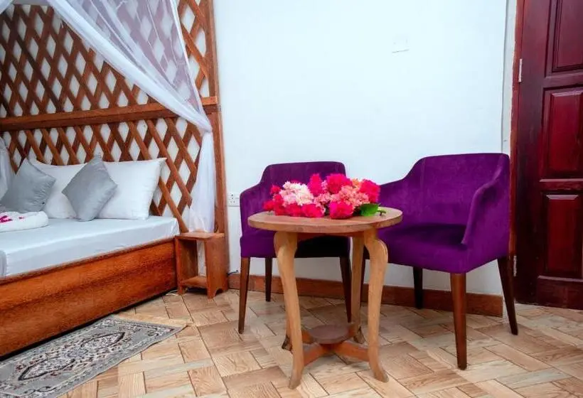 デラックスルーム, Kuti Hotel Stone Town