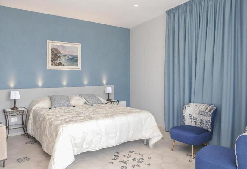 Номер Deluxe, La Casa Dell Alloro