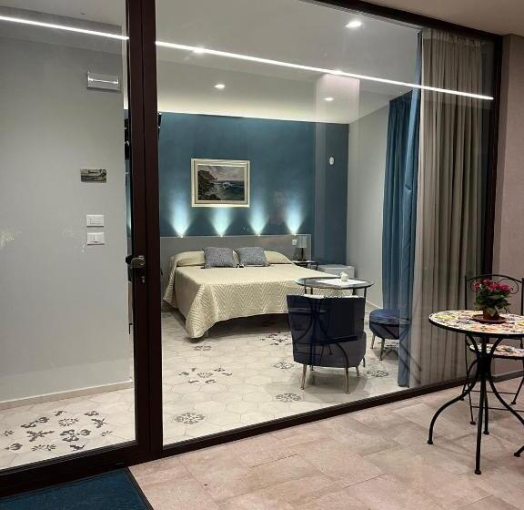 Номер Deluxe, La Casa Dell Alloro