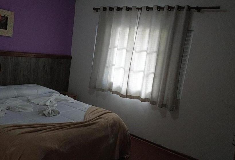 اتاق استاندارد, Pousada Vila Floratta Capivari