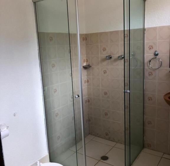 اتاق استاندارد سه نفره, Pousada Vila Floratta Capivari