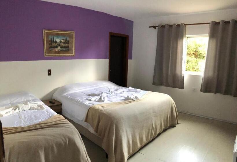 اتاق استاندارد سه نفره, Pousada Vila Floratta Capivari