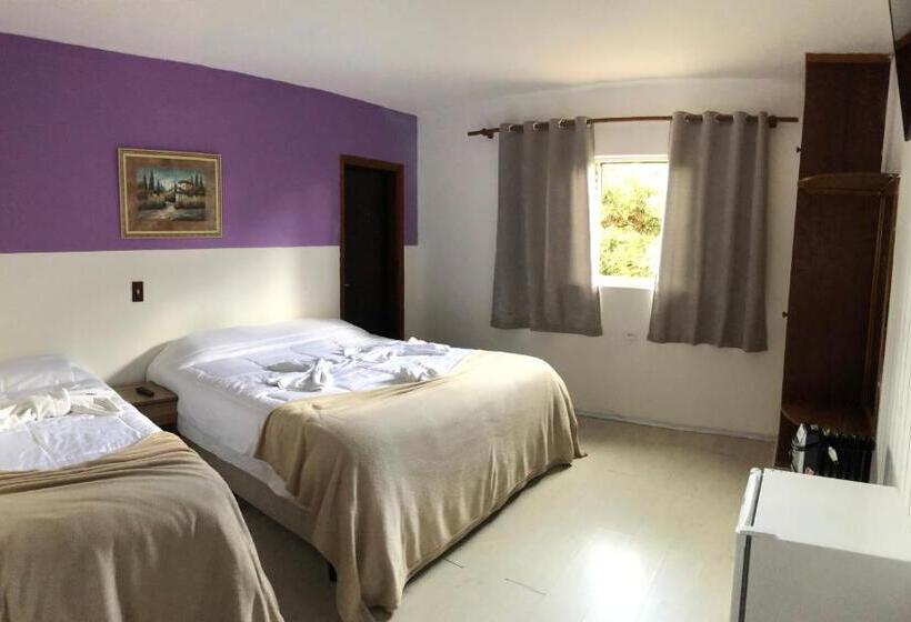 اتاق استاندارد سه نفره, Pousada Vila Floratta Capivari