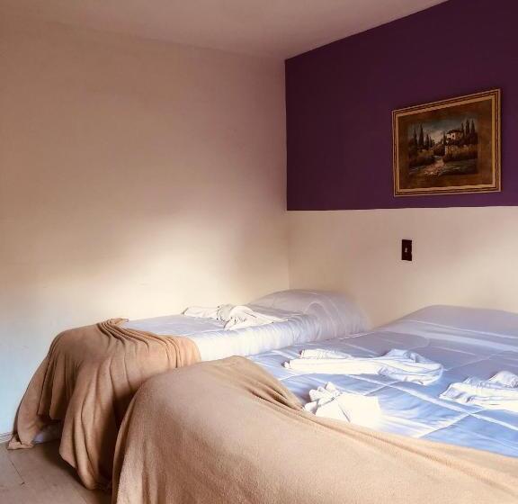 اتاق استاندارد سه نفره, Pousada Vila Floratta Capivari