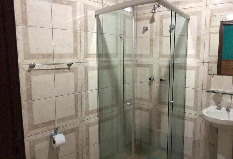 اتاق لوکس, Pousada Vila Floratta Capivari