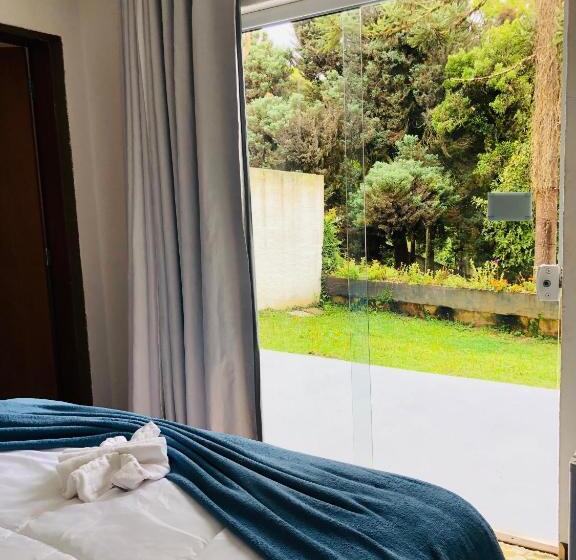 اتاق لوکس, Pousada Vila Floratta Capivari