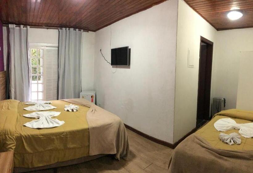 اتاق لوکس سه تخته, Pousada Vila Floratta Capivari