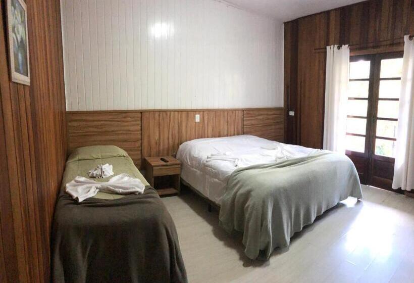 اتاق لوکس سه تخته, Pousada Vila Floratta Capivari