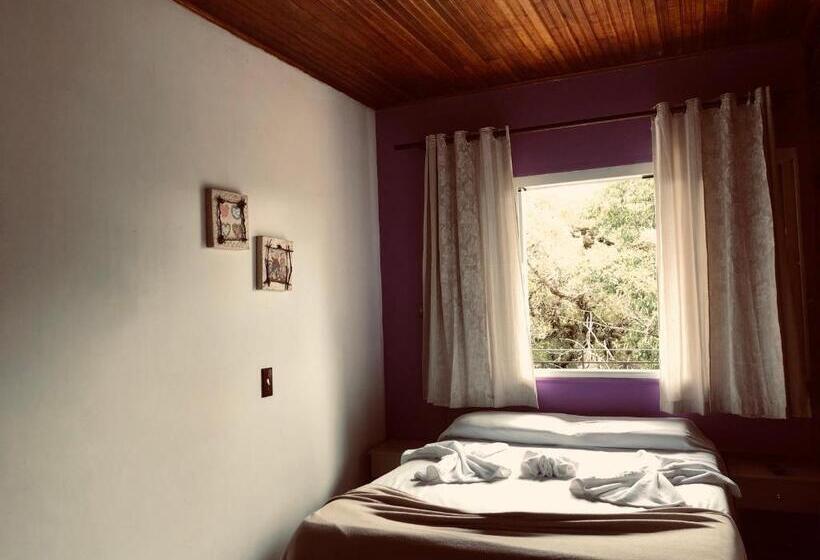 اتاق استاندارد, Pousada Vila Floratta Capivari