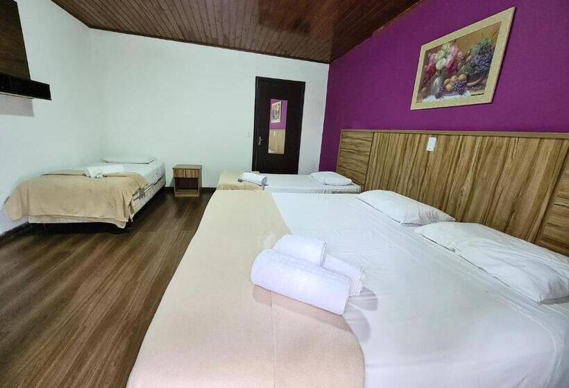 اتاق لوکس چهار تخته, Pousada Vila Floratta Capivari