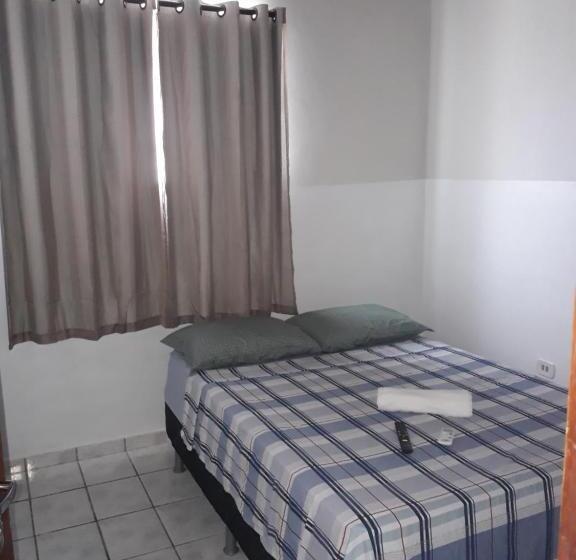 غرفة ديلوكس, Latinos 2