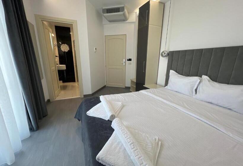 デラックスルーム, Ocaua Lui Cuza