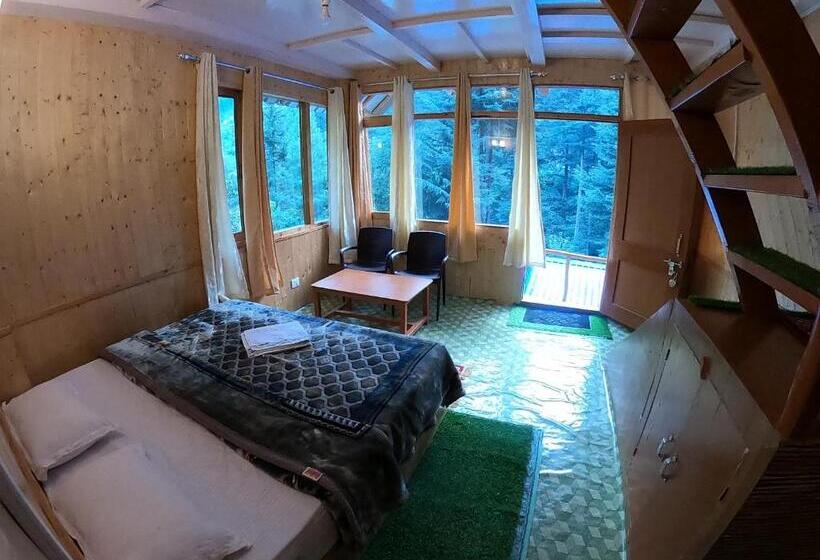 带阳台标准四人间, Reverberate Cafe & Cottages   Negi S Place