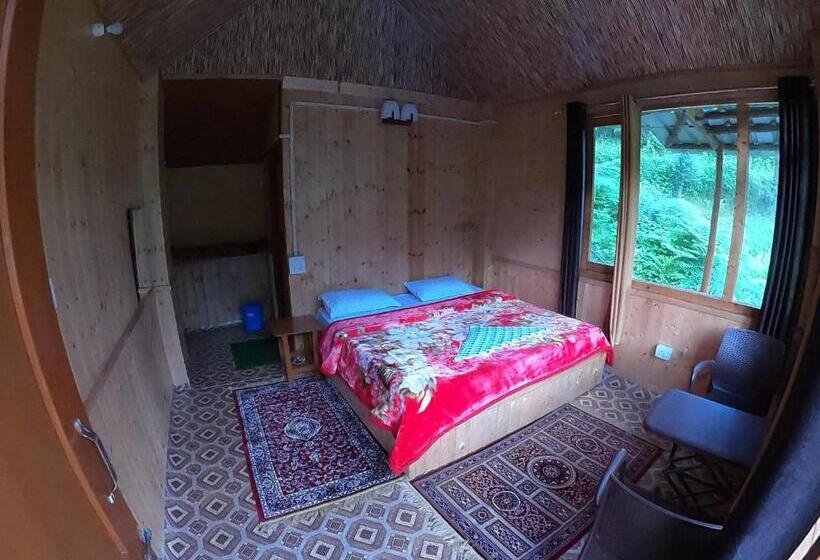 带阳台的豪华间, Reverberate Cafe & Cottages   Negi S Place