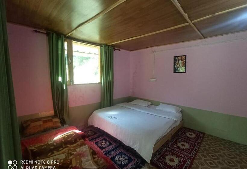 标准三人间, Reverberate Cafe & Cottages   Negi S Place