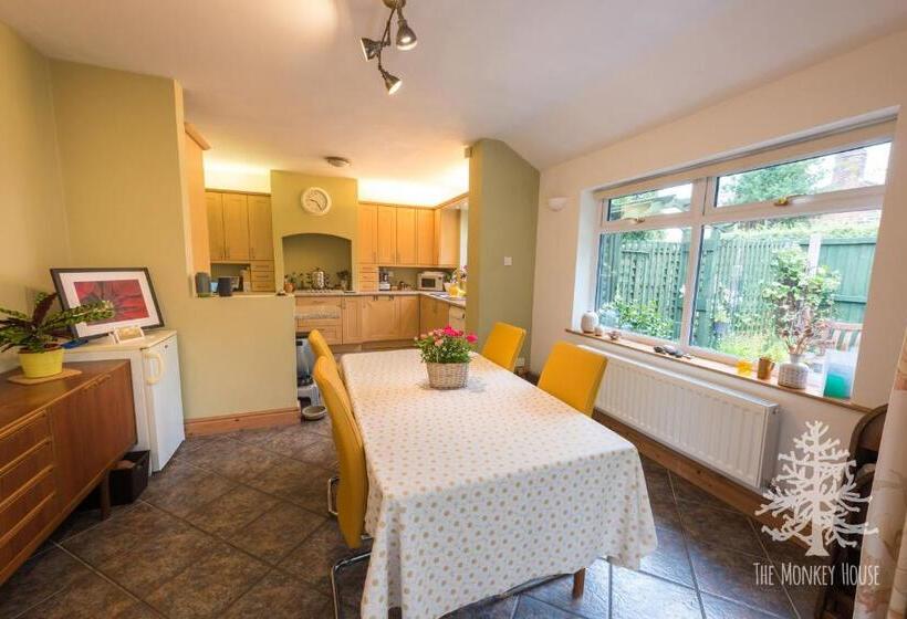 חדר סטנדרט, The Monkey House B&b