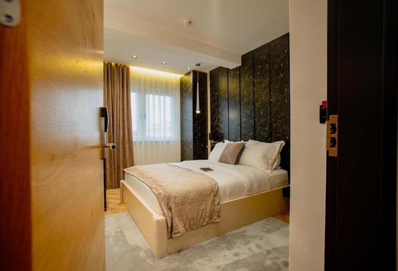 اتاق استاندارد یک نفره, Ador