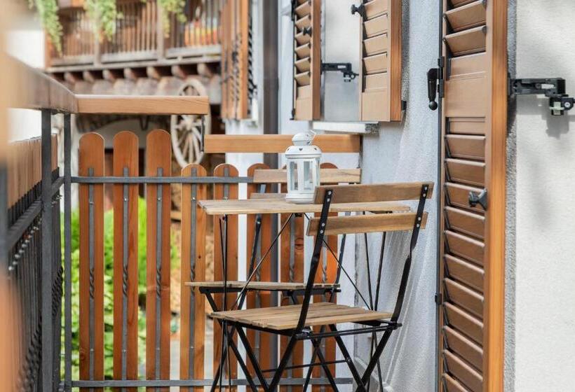 발코니 디럭스 룸, Agritur E Cinque