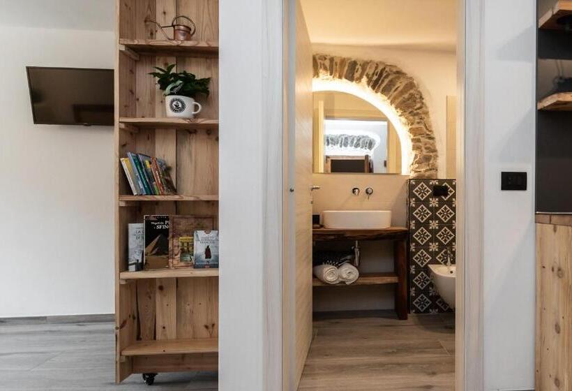 חדר דלוקס, Agritur E Cinque